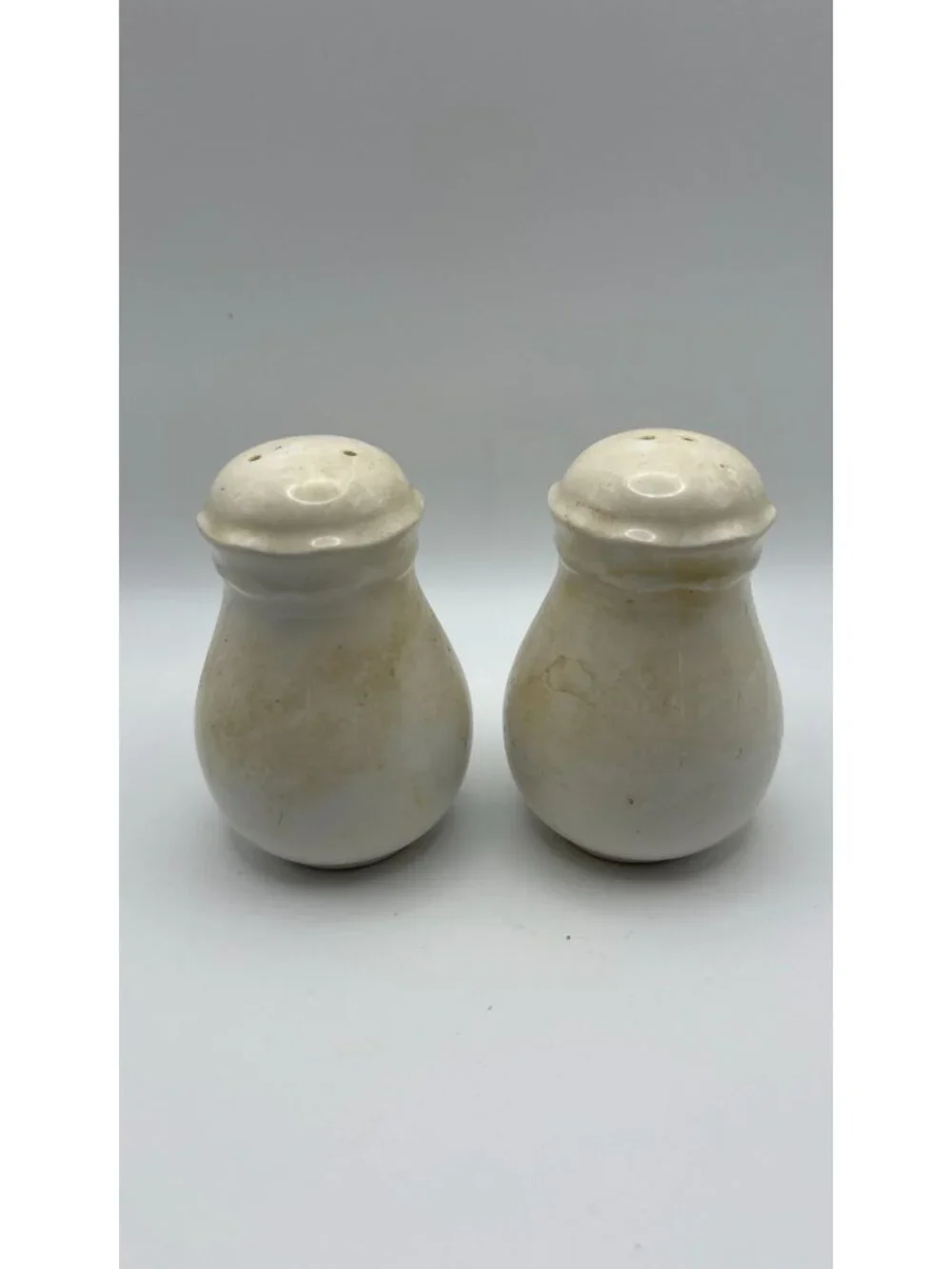 Vintage Ceramic Salt & Pepper Shakers With Floral Design & Bow Detail Made In Ta